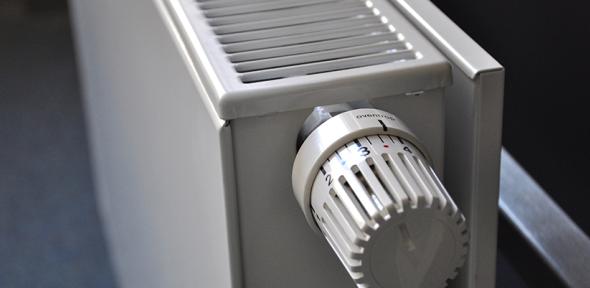 Radiator with a thermostat.